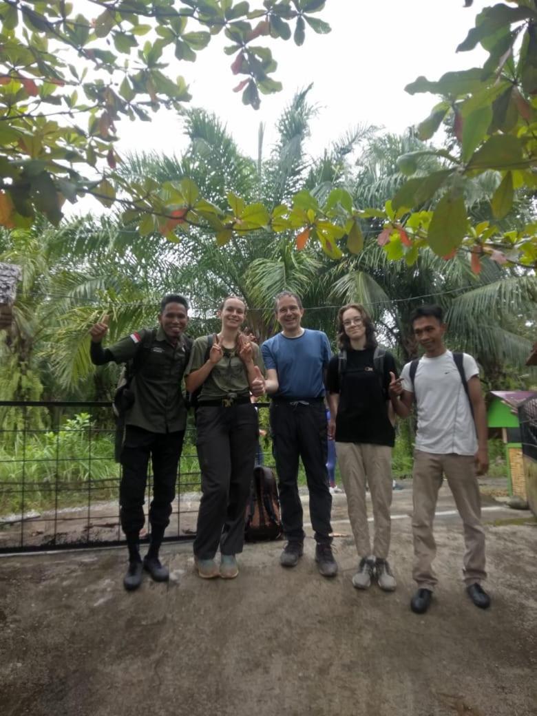 Magpie Homestay & Jungle Trekking Only For Guest Trekking With Us Bukit Lawang Εξωτερικό φωτογραφία
