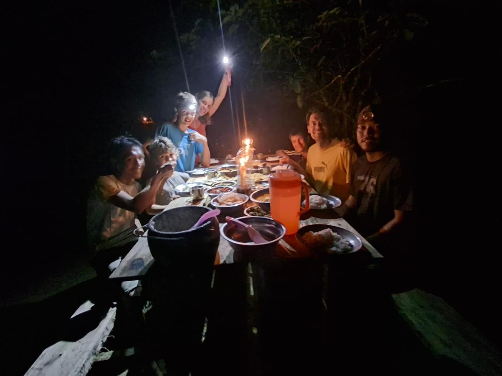 Magpie Homestay & Jungle Trekking Only For Guest Trekking With Us Bukit Lawang Εξωτερικό φωτογραφία